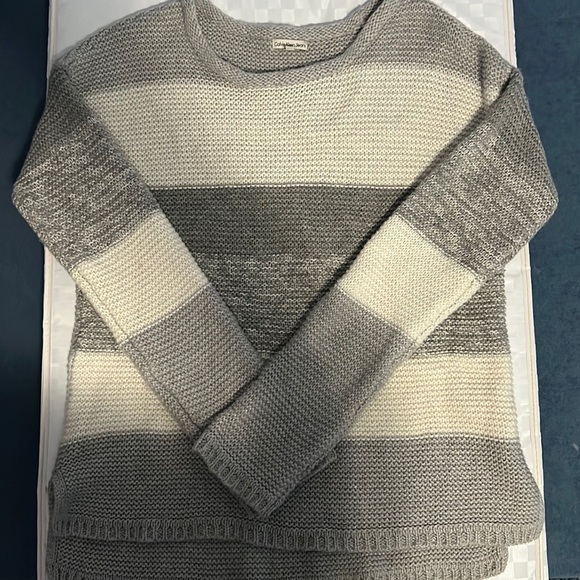 3/$20 calvin klein stripped large sweater - Picture 1 of 4
